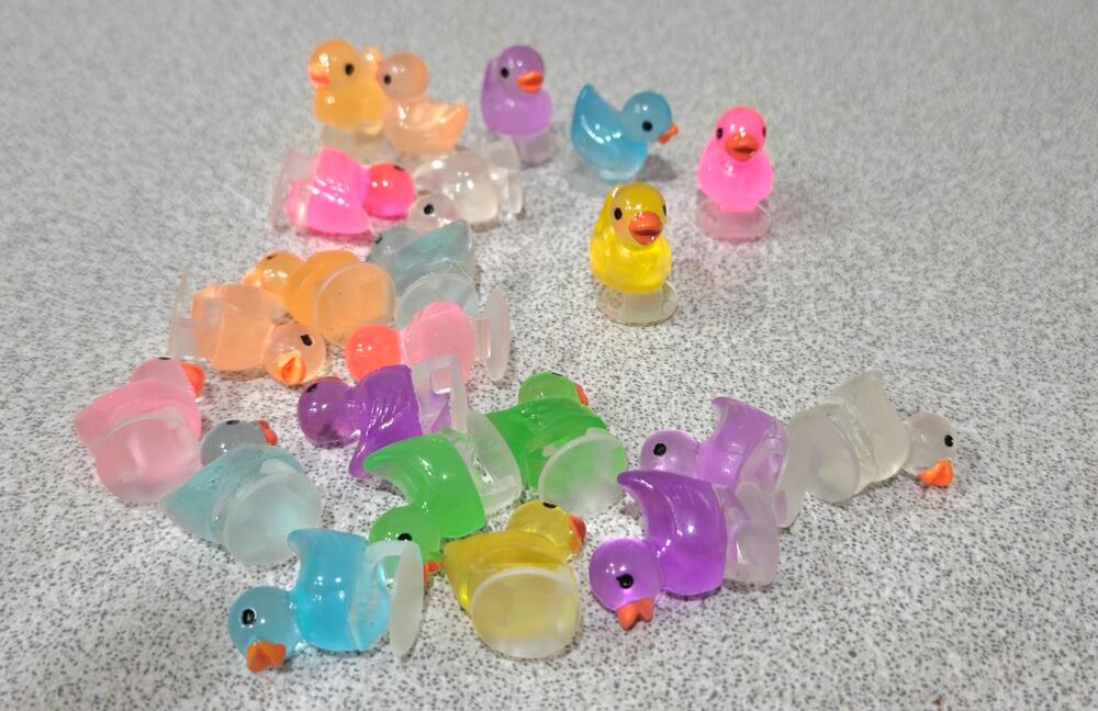 Glow In The Dark Duck Shoe Charms 22 Pieces Mixed Colors NWOTS